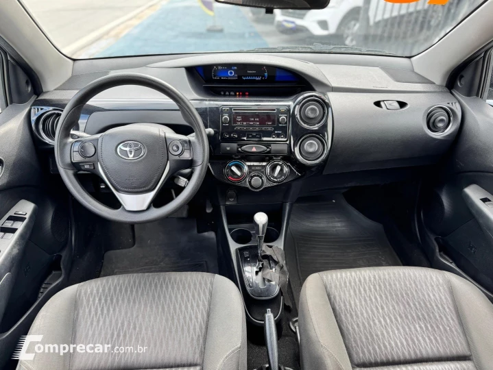 ETIOS 1.5 X PLUS 16V FLEX 4P AUTOMÁTICO