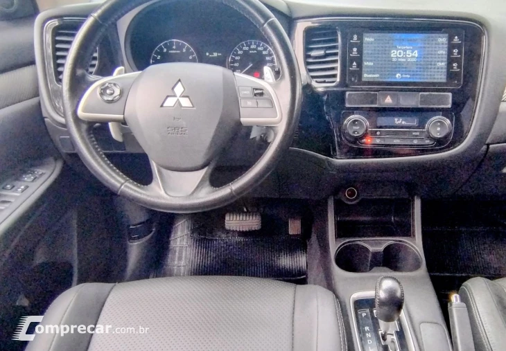 OUTLANDER 2.0 16V 160cv Aut.