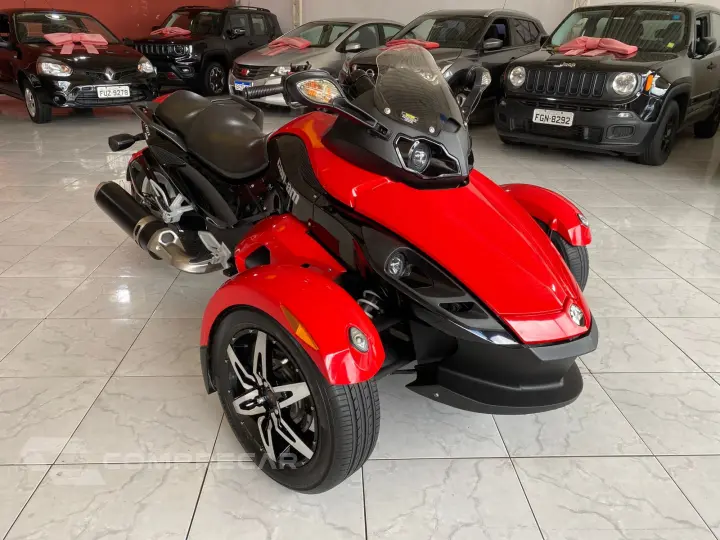 Triciclo Spyder 990 RS