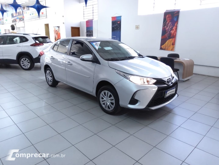 YARIS 1.5 16V FLEX SEDAN XL LIVE MULTIDRIVE