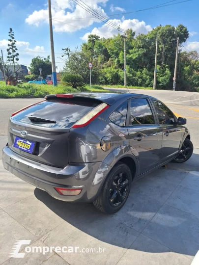 FOCUS 2.0 Ghia 16V