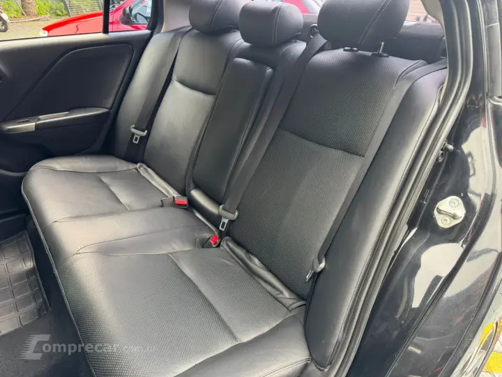 CITY 1.5 LX Sedan 16V