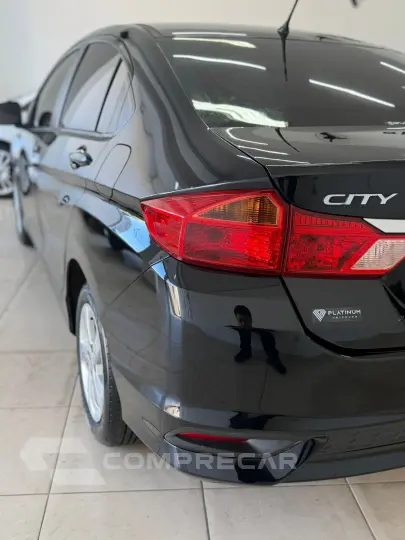 CITY 1.5 DX Sedan 16V