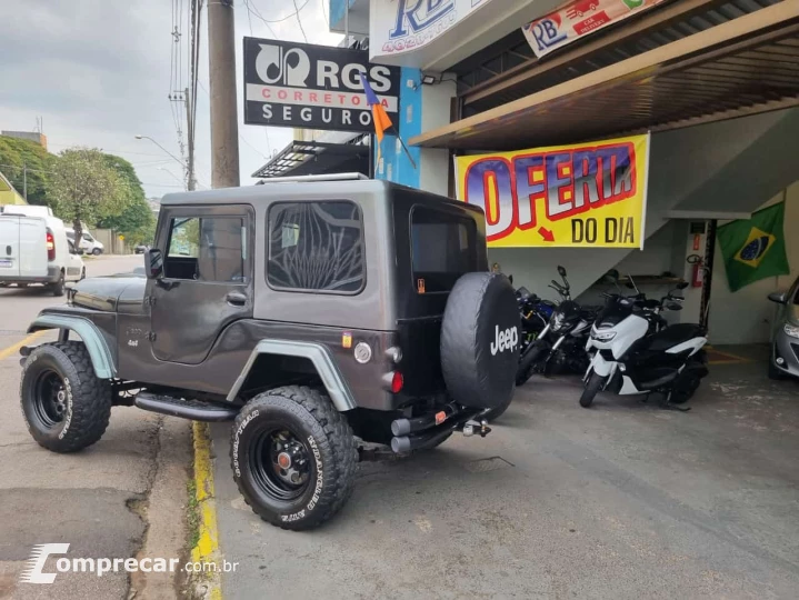 JEEP 2.2 Cj-6 4X4 8V