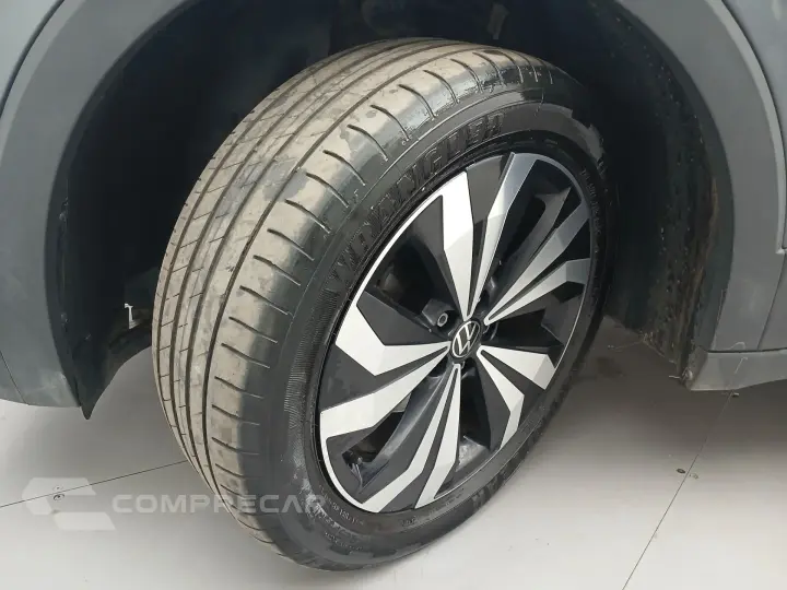 T-CROSS 1.0 200 TSI TOTAL FLEX AUTOMÁTICO