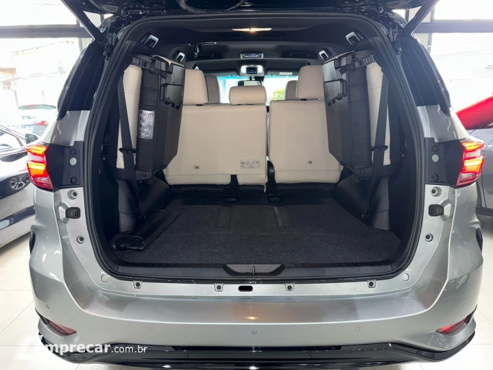 HILUX SW4 2.8 SRX Diamond 4X4 7 Lugares 16V Turbo Intercoole