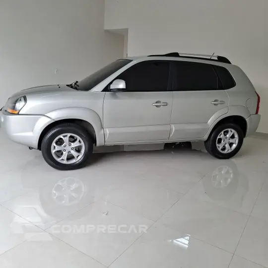 TUCSON 2.0 GL 2WD 16V