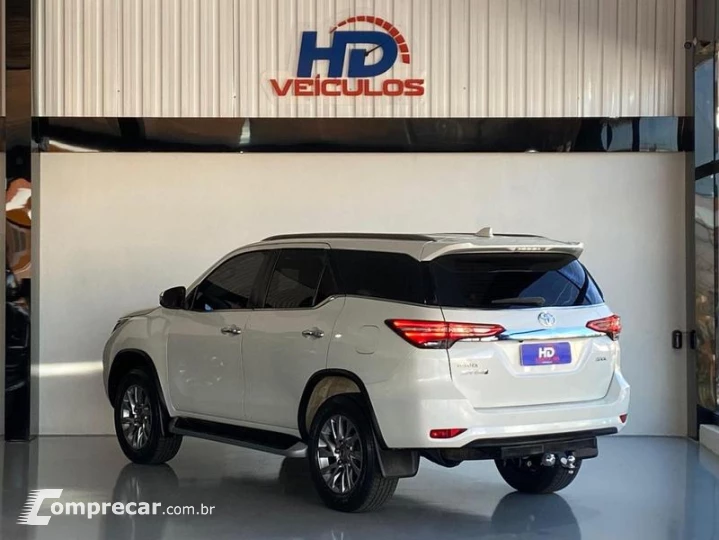 HILUX SWSRXA4FD