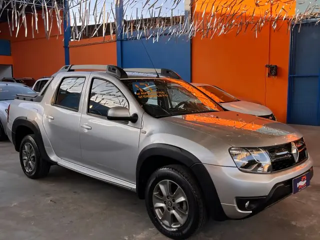 DUSTER OROCH - 2.0 16V DYNAMIQUE 4P AUTOMÁTICO