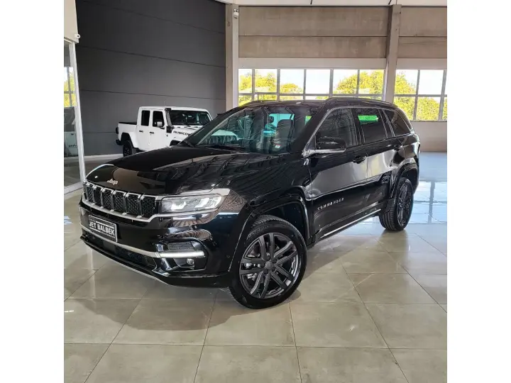 COMMANDER 2.2 TURBO DIESEL OVERLAND AT9