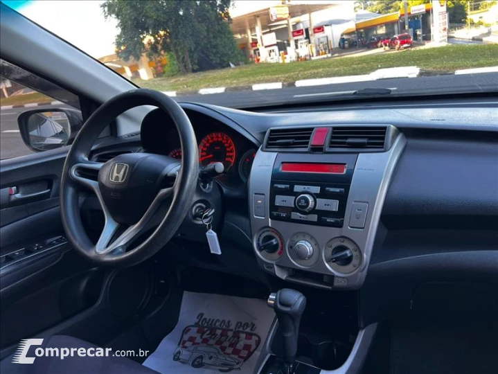 CITY 1.5 LX Sedan 16V