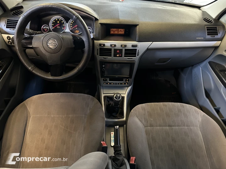 VECTRA 2.0 MPFI Elegance 8V