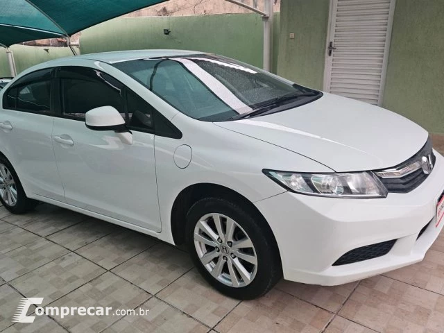 CIVIC - 1.8 LXS 16V 4P AUTOMÁTICO