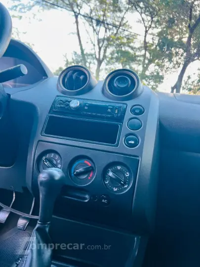 Fiesta Sed. 1.6 8V Flex 4p