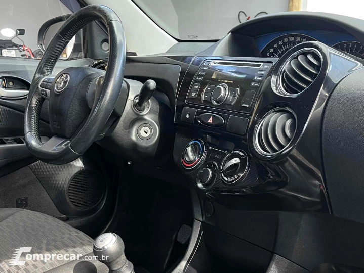ETIOS 1.5 XLS SEDAN 16V FLEX 4P MANUAL