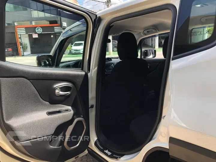 Renegade 1.8 16V Flex Sport 4P Automático