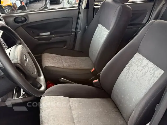 FIESTA SEDAN - 1.0 MPI SEDAN 8V 4P MANUAL