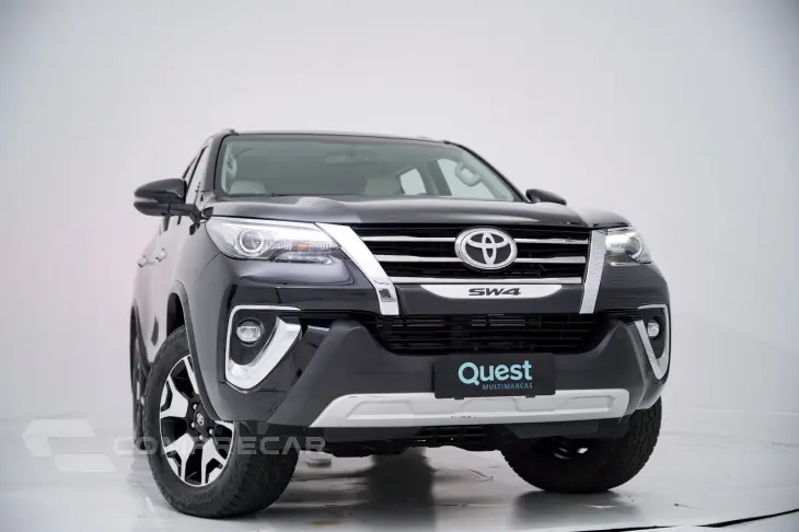 Hilux SW4 SRX Diamo. 4x4 2.8 TB Die Aut.
