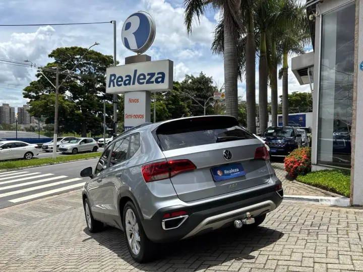 TAOS Comfortline 1.4 250 TSI Flex Aut.