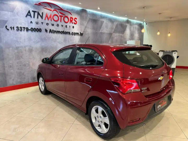 Onix Hatch 1.0 12V 4P FLEX LT