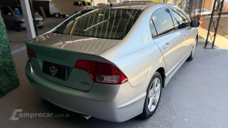Civic Sedan LXS 1.8/1.8 Flex 16V Aut. 4p