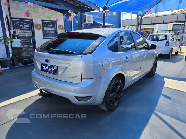 FOCUS HATCH - 2.0 GLX 16V 4P AUTOMÁTICO