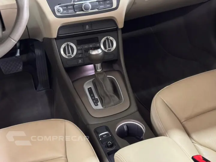 Q3 2.0 TFSI AMBIENTE QUATTRO 4P GASOLINA S TRONIC