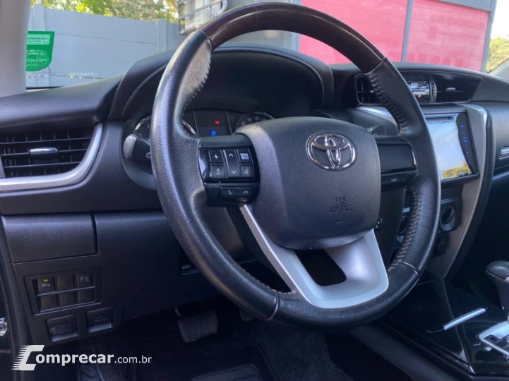 HILUX SW4 2.7 SR 4X2 16V