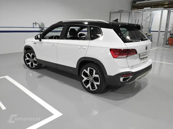 TAOS 1.4 250 TSI TOTAL FLEX HIGHLINE AUTOMÁTICO