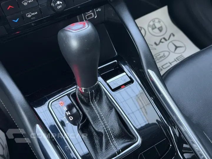 COMMANDER 1.3 T270 TURBO FLEX LONGITUDE AT6