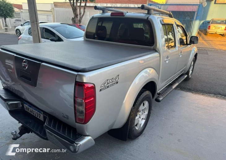 Frontier LE CD 4x4 2.5 TB Diesel Mec.