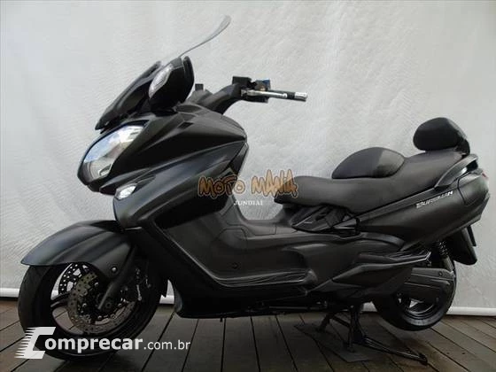 SUZUKI BURGMAN 650 EXECUTIVE