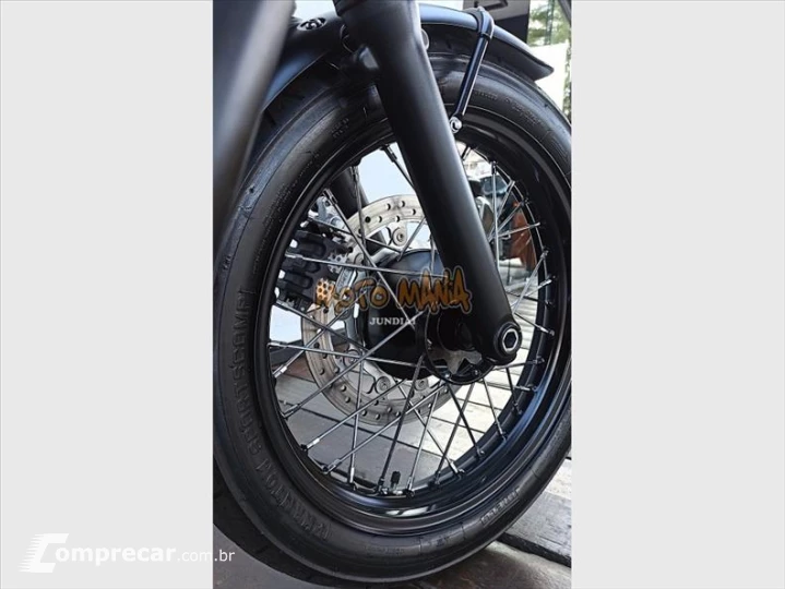 BONNEVILLE T100 BLACK 900