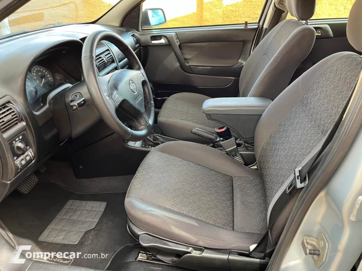 ASTRA 2.0 MPFI Advantage 8V
