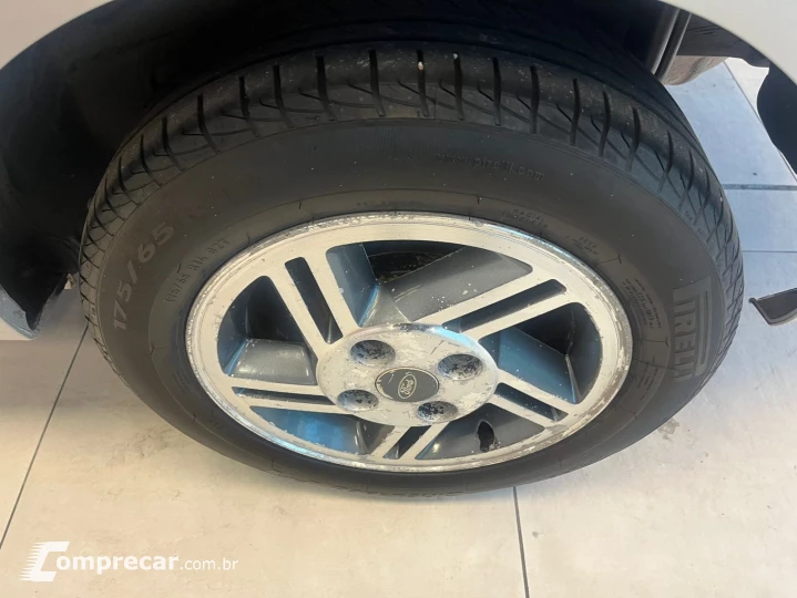 FIESTA 1.6 MPI CLASS SEDAN 8V FLEX 4P MANUAL