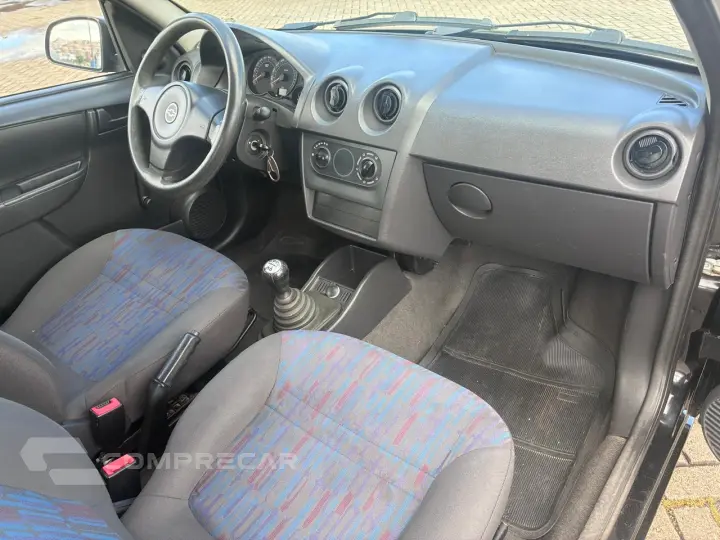 CELTA 1.0 MPFI Life 8V