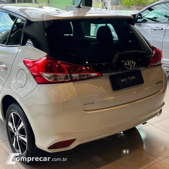 YARIS XL Live 1.3 Flex 16V 5p Aut.
