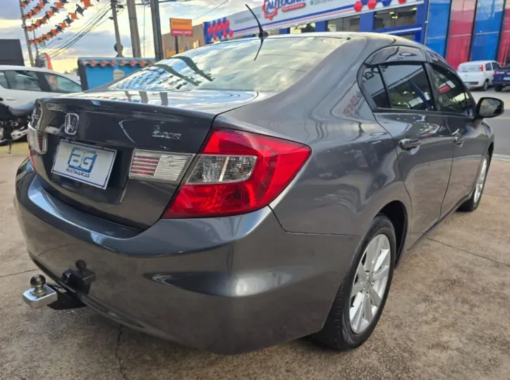 Civic Sedan LXS 1.8/1.8 Flex 16V Mec. 4p