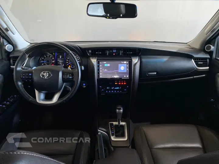 HILUX SW4 2.7 SRV 7 LUGARES 4X2 16V FLEX 4P AUTOMÁTICO