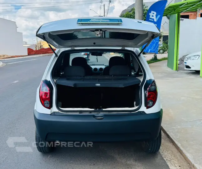 CELTA 1.0 MPFI Life 8V