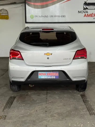 ONIX HATCH LT 1.0 8V FlexPower 5p Mec.