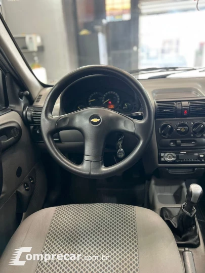 Classic Sedan 1.0 4P