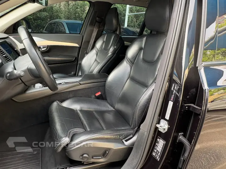 XC90 2.0 T6 Momentum AWD Geartronic