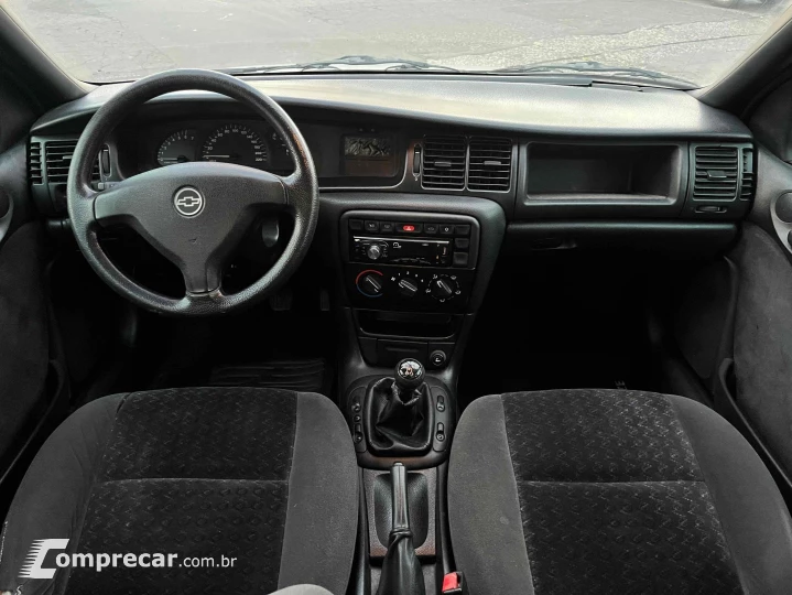VECTRA 2.2 MPFI GLS 8V GASOLINA 4P MANUAL