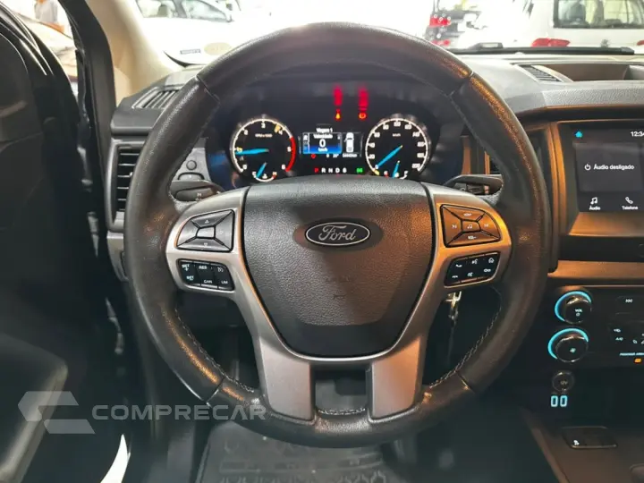 RANGER 2.2 BLACK 4X2 CD 16V DIESEL 4P AUTOMÁTICO
