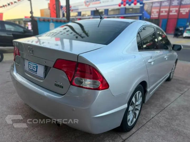 Civic Sed. LXL/LXL SE 1.8 Flex 16V Mec.