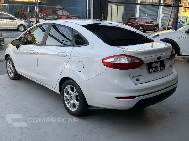 FIESTA 1.6 SE SEDAN 16V FLEX 4P POWERSHIFT