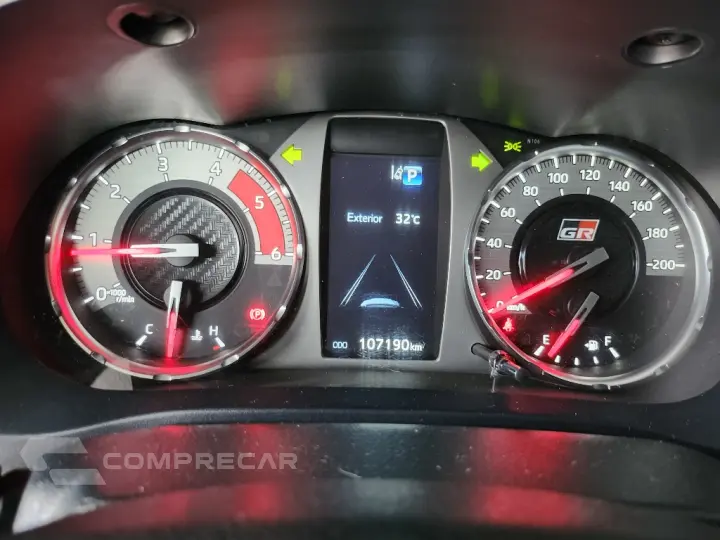 HILUX 2.8 D-4D TURBO DIESEL CD SRX LIMITED 4X4 AUTOMÁTICO