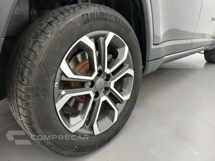 COMMANDER 1.3 T270 TURBO FLEX LIMITED AT6