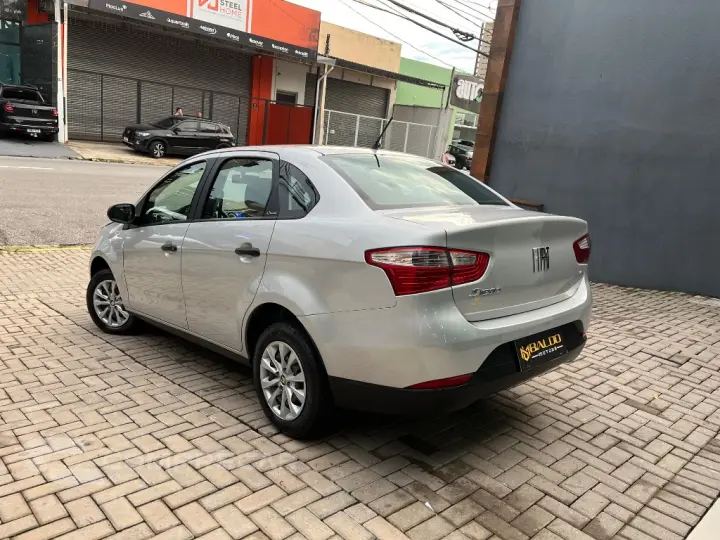 Grand Siena ATTRAC. 1.4 EVO F.Flex 8V